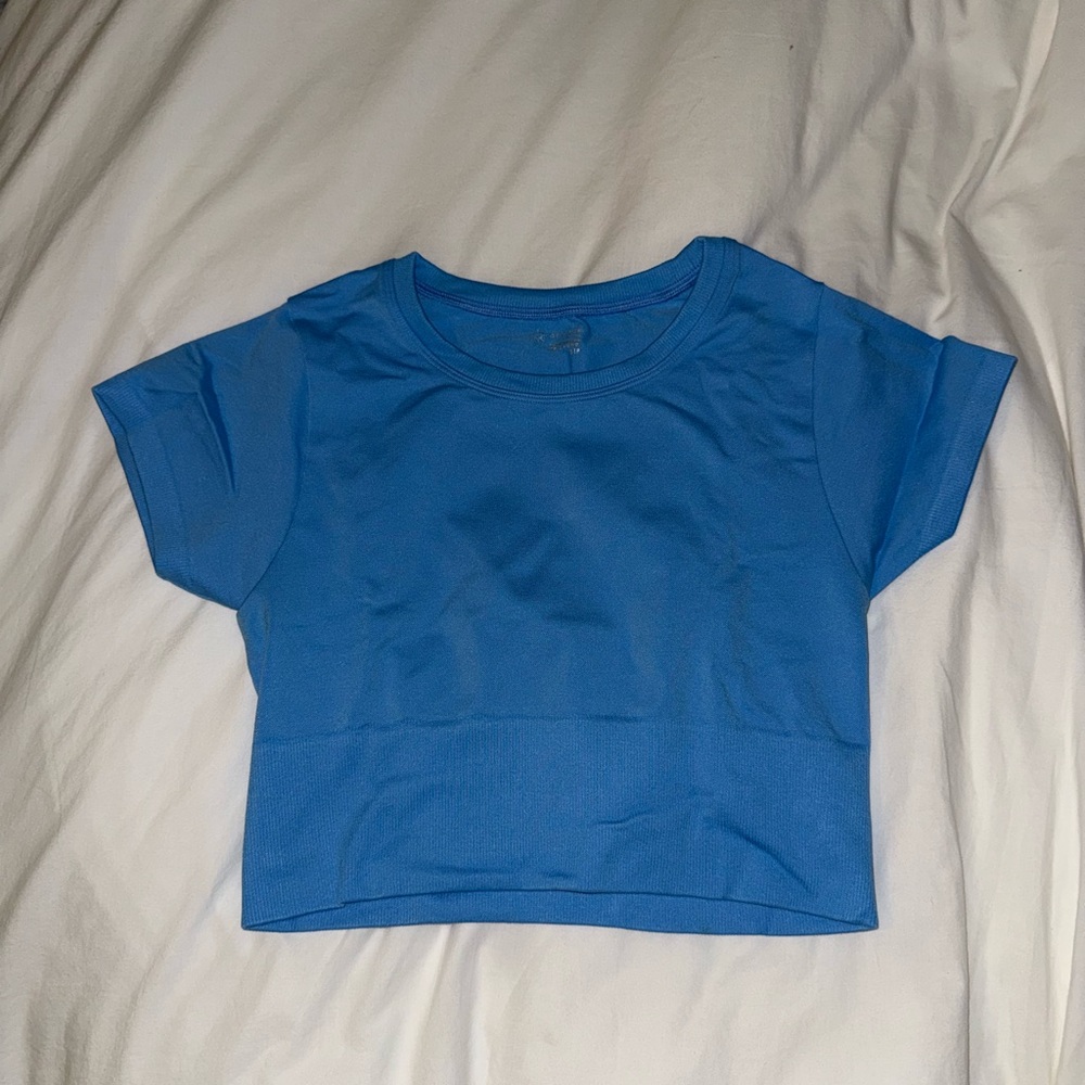 Aerie top